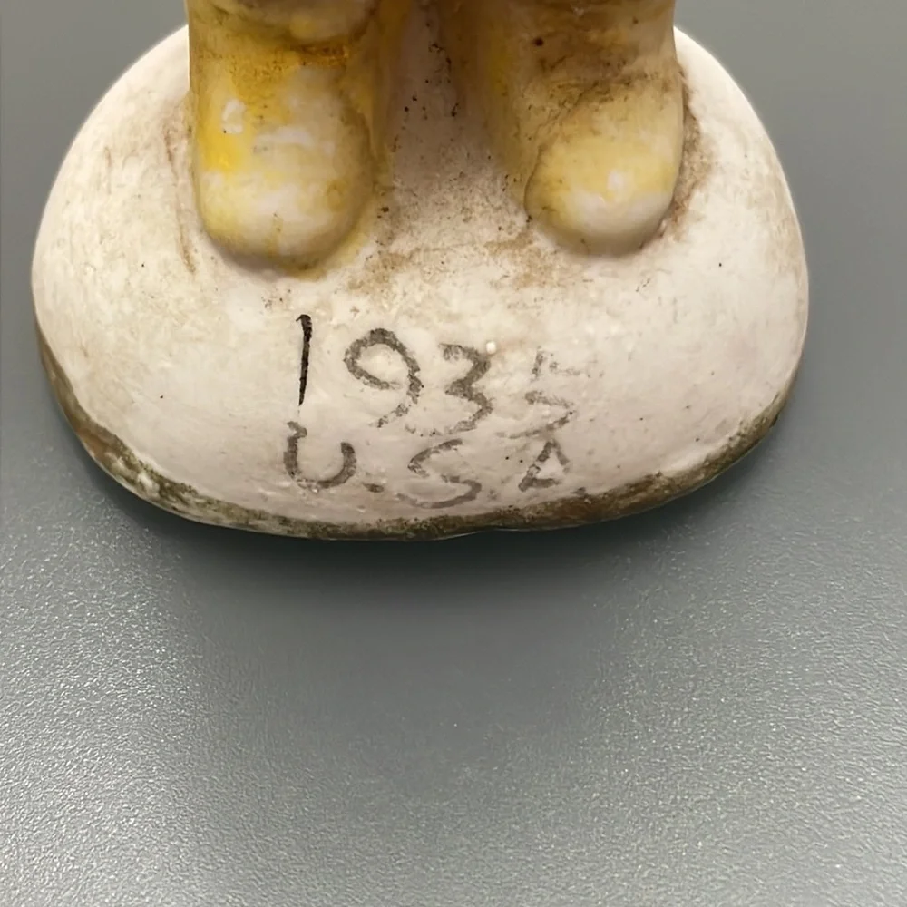 Old World Santa, Hand Painted Porcelain Christmas Figurine Ornament “1935 USA”